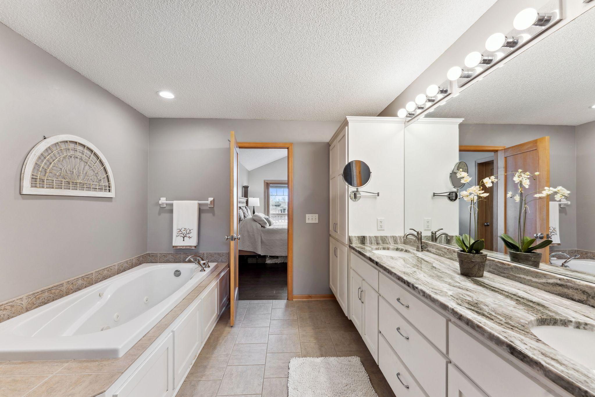15331 Red Oaks Road, Prior Lake, Minnesota image 31