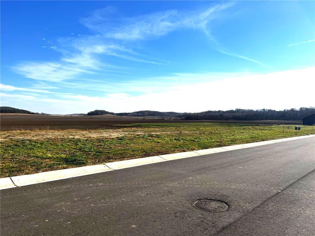 100 Rolling Hills Drive, Elgin, Minnesota image 1
