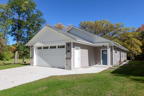 Townhouse For Sale - 116 N Quincy Street<br/> Alexandria, MN 56308