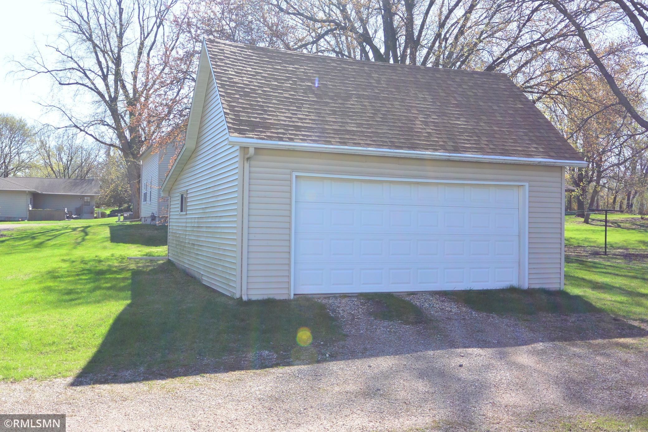417 Greeley Avenue, Glencoe, Minnesota image 5