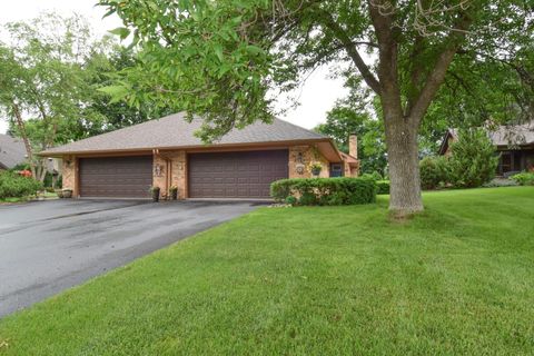 Townhouse For Sale - 8924 Montegue Terrace<br/> Minneapolis, MN 55443