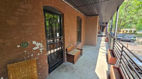 Condo For Sale - 1311 Yale Place<br/> Minneapolis, MN 55403