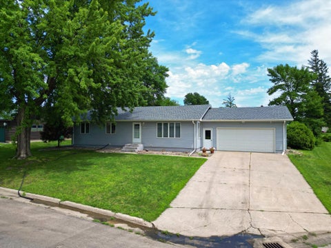 Homes For Sale - 551 6th Street<br/> Renville County, Hector, MN 55342