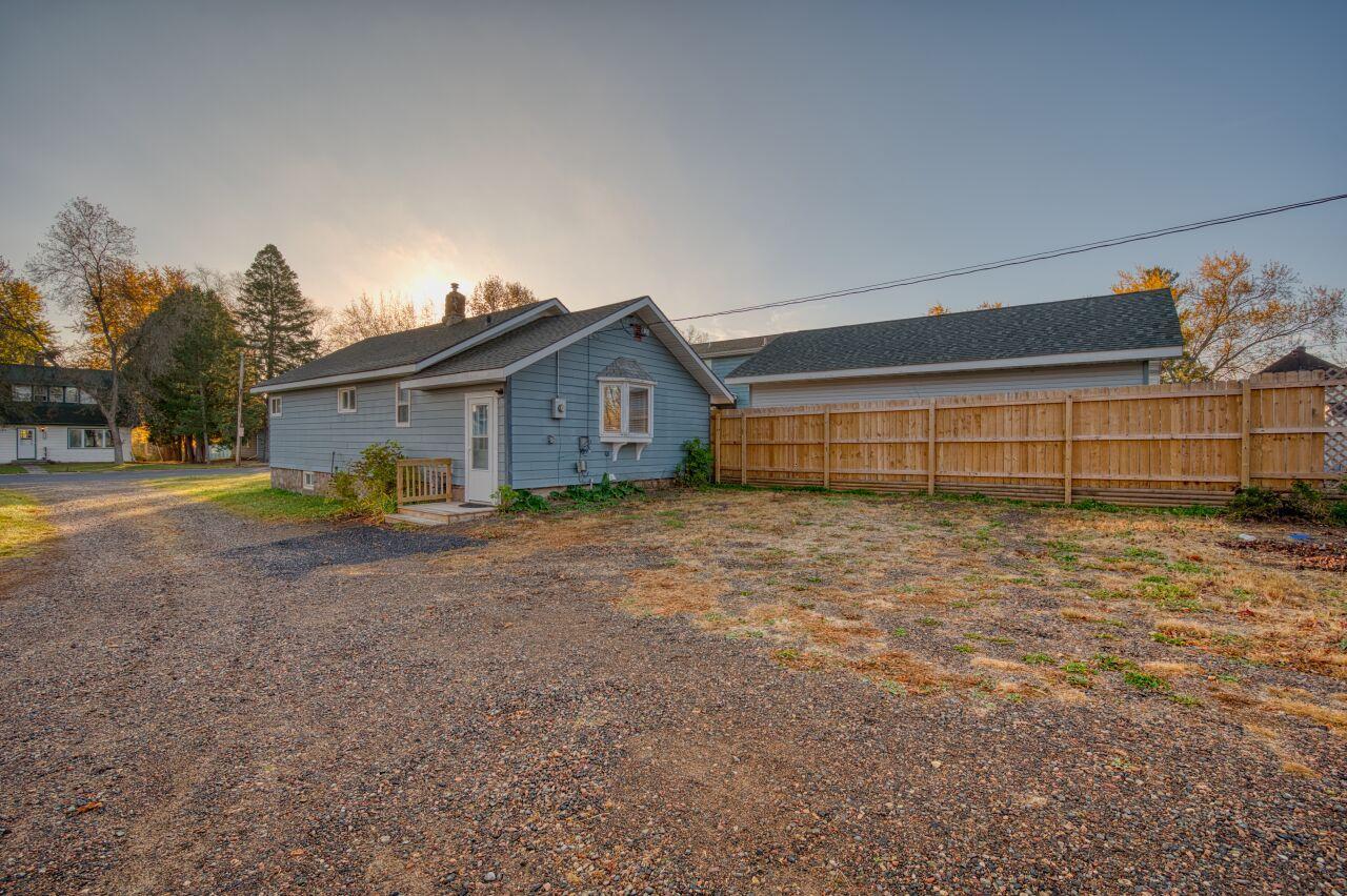 3725 3rd Avenue, Hibbing, Minnesota image 4