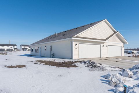Townhouse For Sale - 3120 Noble Drive<br/> Blue Earth County, Mankato, MN 56001