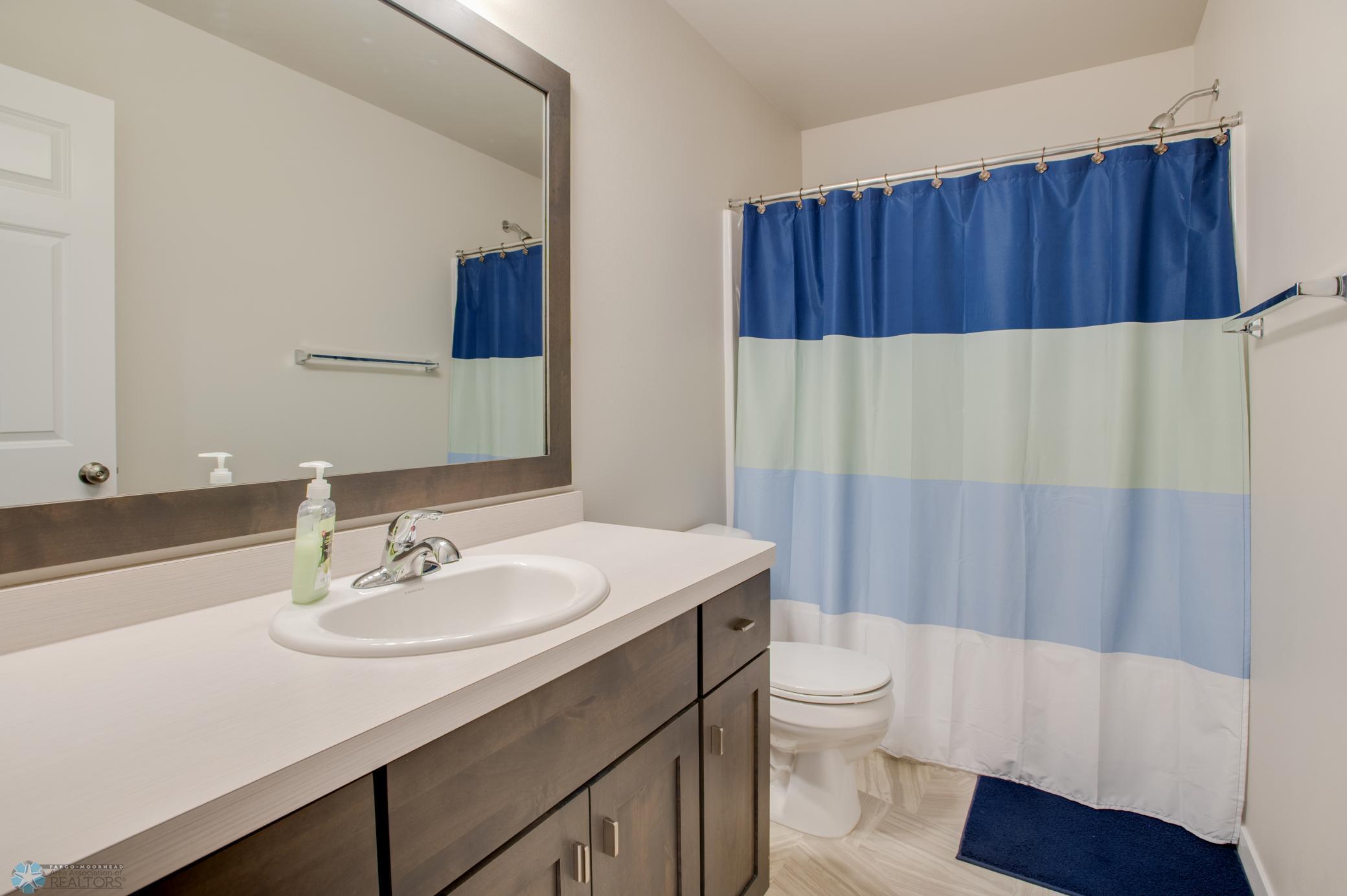 1062 46th Avenue, Moorhead, Minnesota image 37