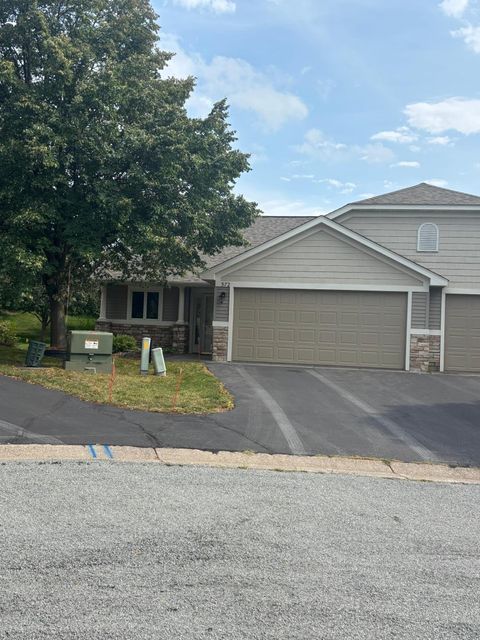 Townhouse For Sale - 572 Williamsburg Place<br/> New Richmond, WI 54017