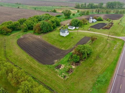 Homes For Sale - 2623 State Highway 62<br/> Murray County, Fulda, MN 56131