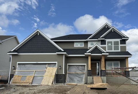 Homes For Sale - 2351 Tyrone Drive<br/> Shakopee, MN 55379