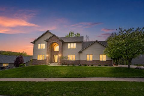 Homes For Sale - 2719 Rocky Creek Lane<br/> Rochester, MN 55906