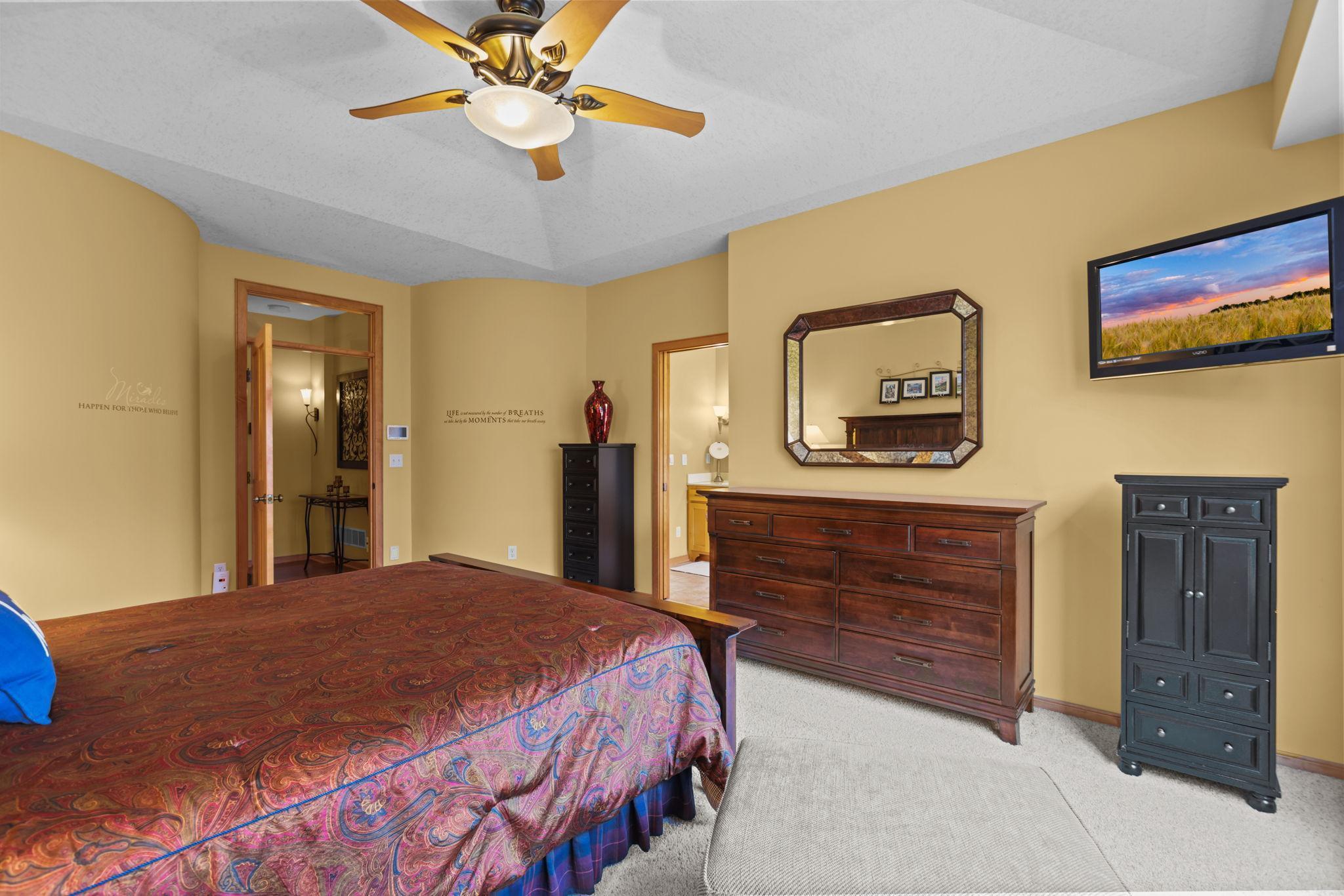 947 Wild Rose Court, Eagan, Minnesota image 30