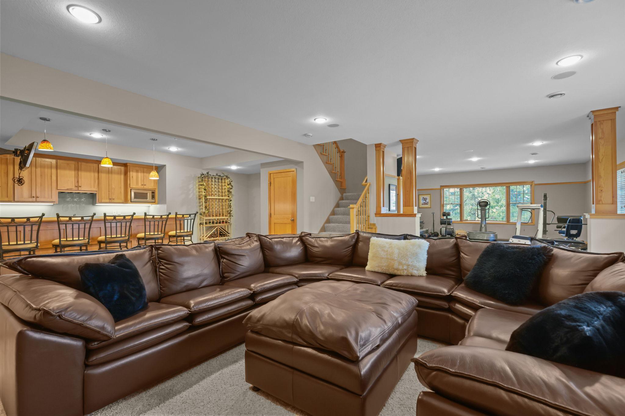 947 Wild Rose Court, Eagan, Minnesota image 41