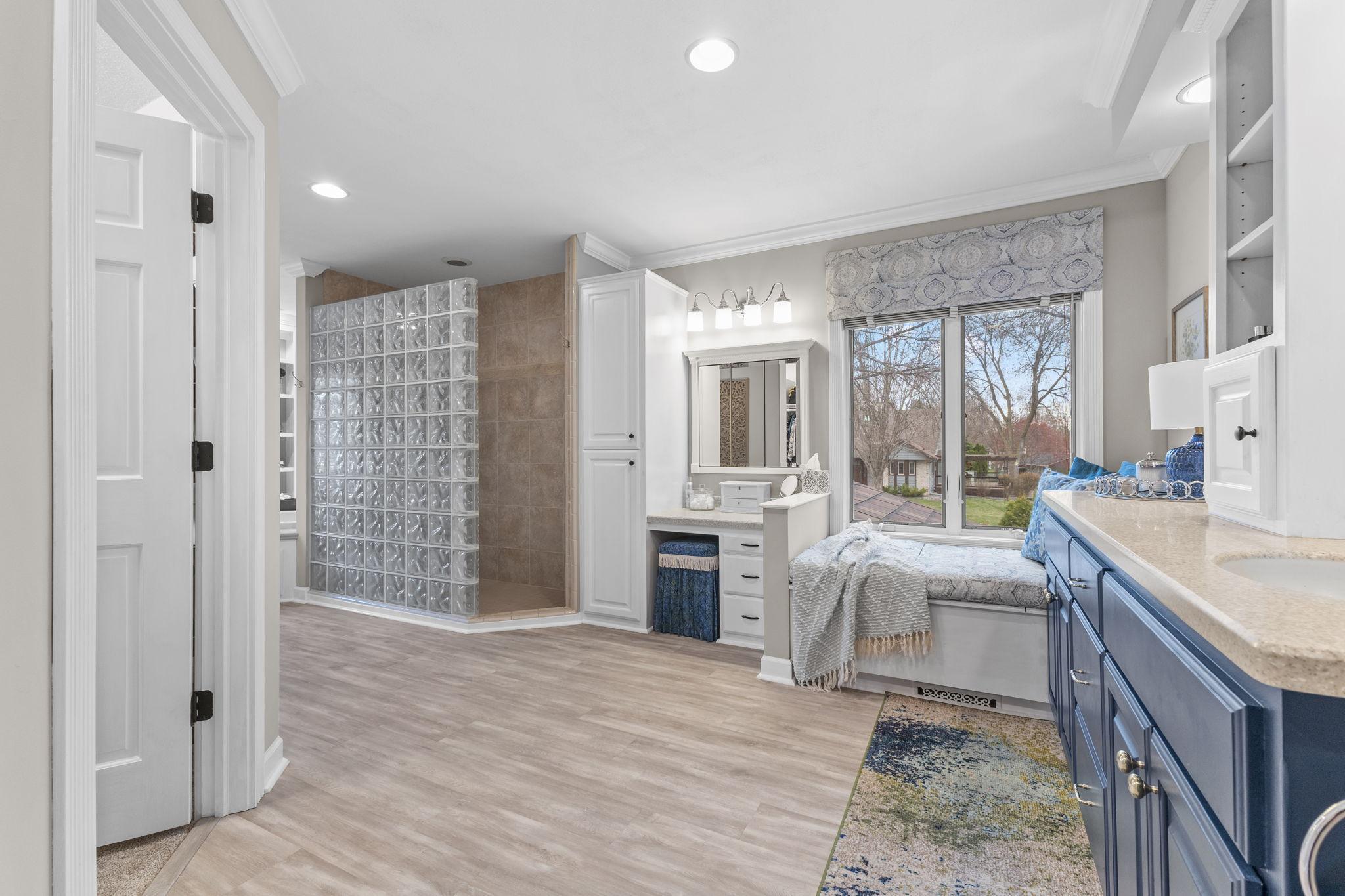 9125 Kingsview Lane, Maple Grove, Minnesota image 30