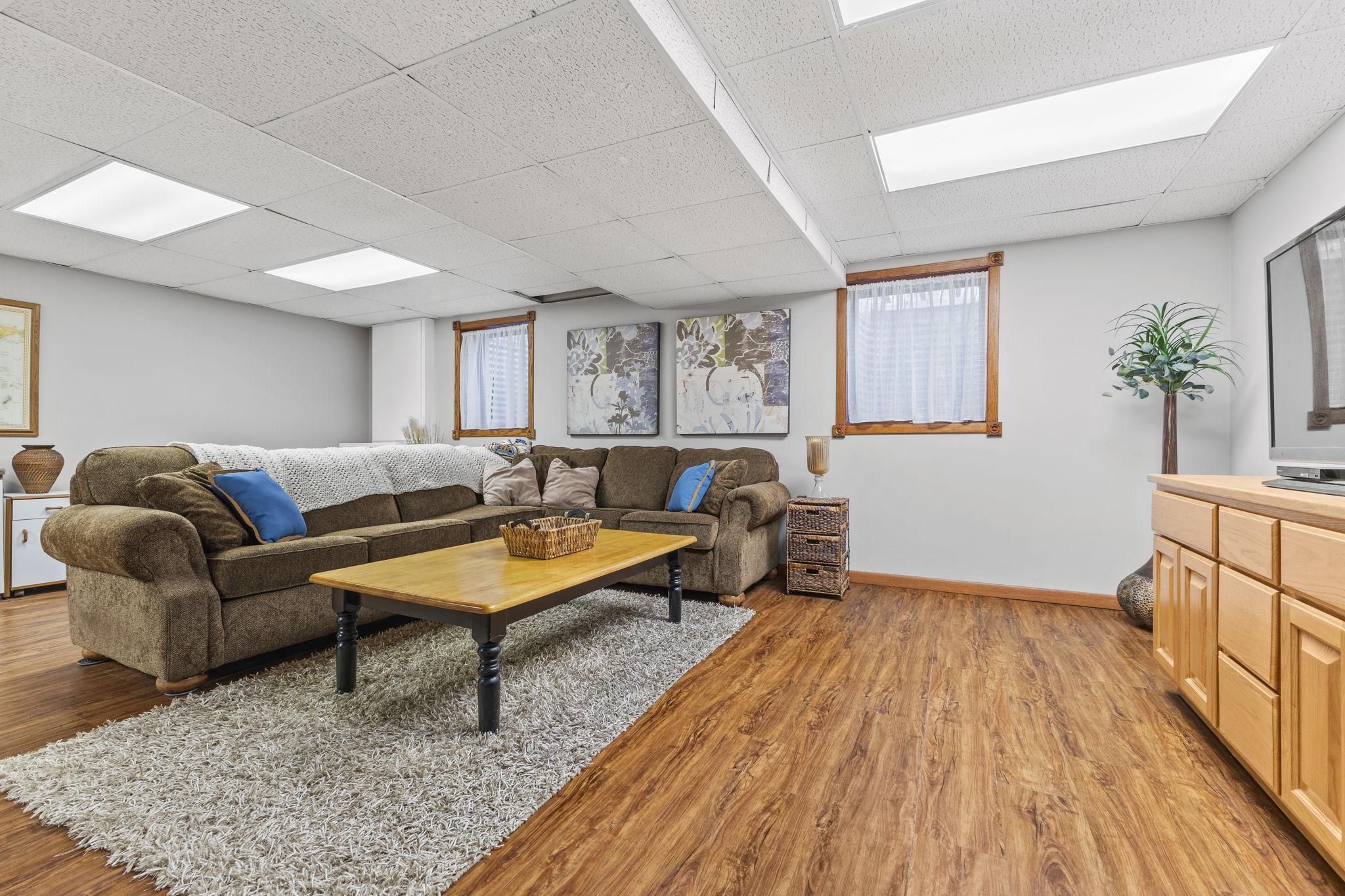 9125 Kingsview Lane, Maple Grove, Minnesota image 40