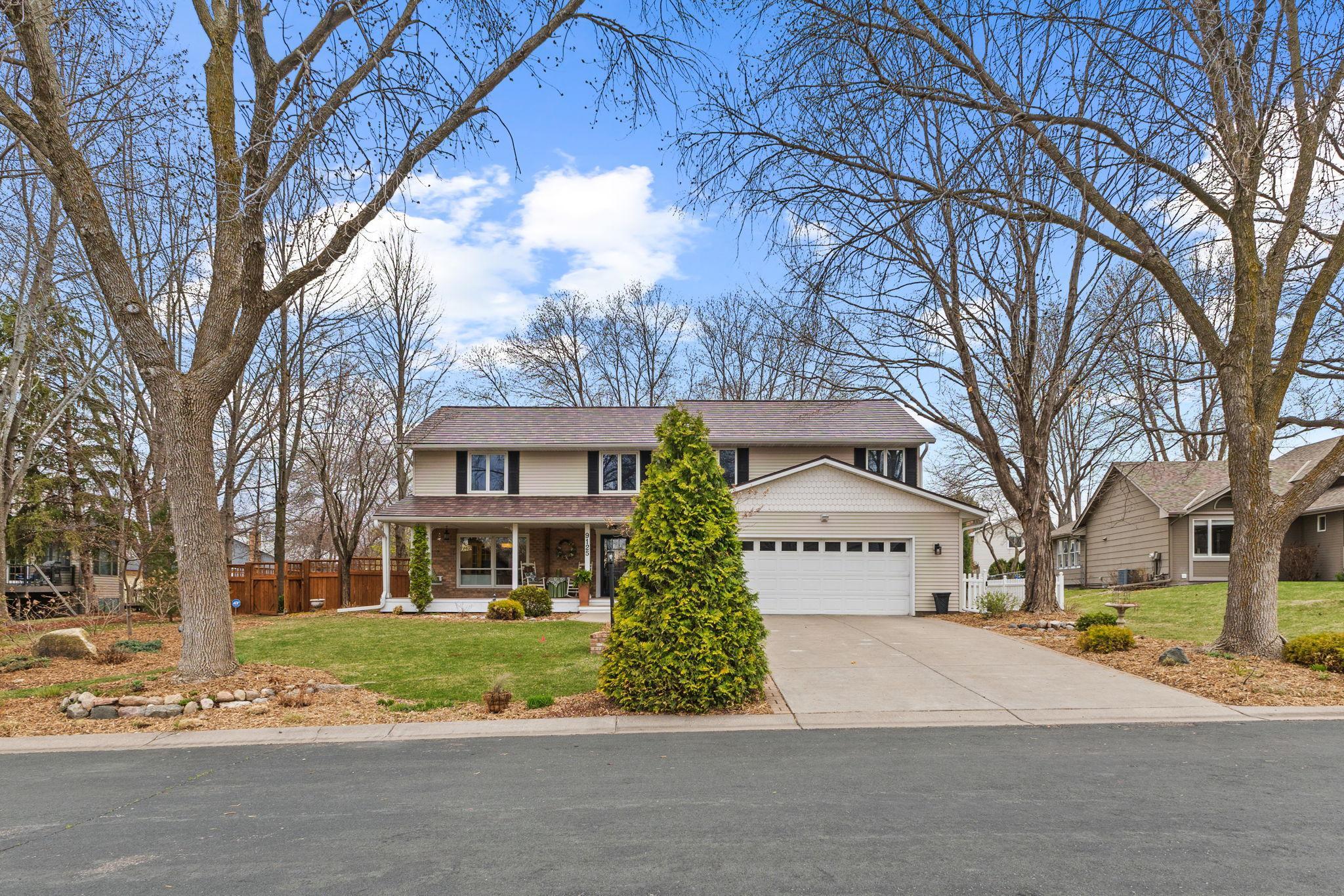 9125 Kingsview Lane, Maple Grove, Minnesota image 1