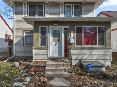 Homes For Sale - 2014 Thomas Avenue<br/> Minneapolis, MN 55411