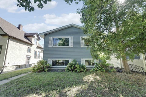 Homes For Sale - 800 Hawthorne Avenue<br/> Saint Paul, MN 55106