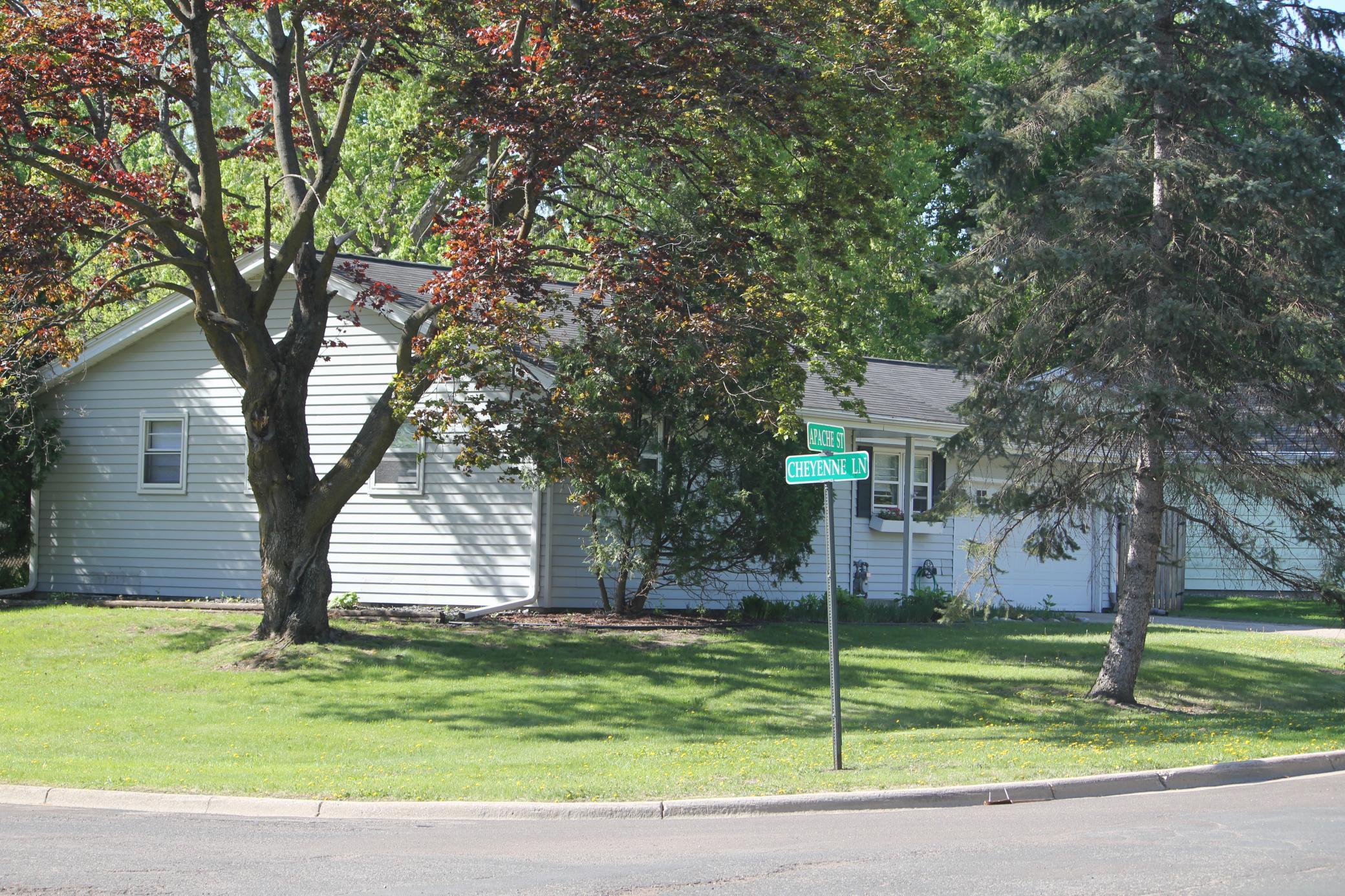 2222 Apache Street, Mendota Heights, Minnesota image 1