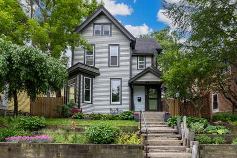 Homes For Sale - 658 Holly Avenue<br/> Saint Paul, MN 55104