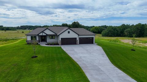 Homes For Sale - 12901 295th Avenue<br/> Princeton, MN 55371