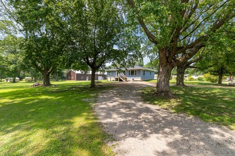 Homes For Sale - 38110 190th Street<br/> Sibley County, Green Isle, MN 55338
