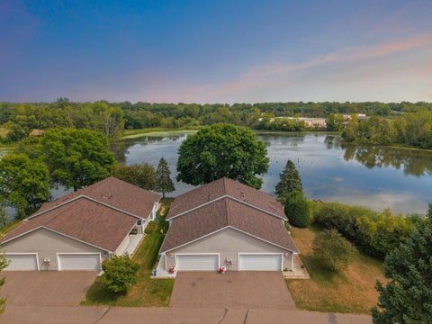 Townhouse For Sale - 1991 Granite Avenue<br/> Oakdale, MN 55128