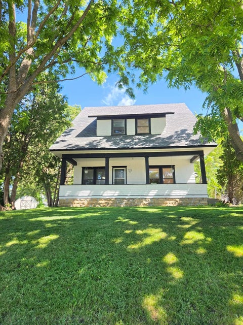 Homes For Sale - 140 W Main Street<br/> Winona County, Lewiston, MN 55952