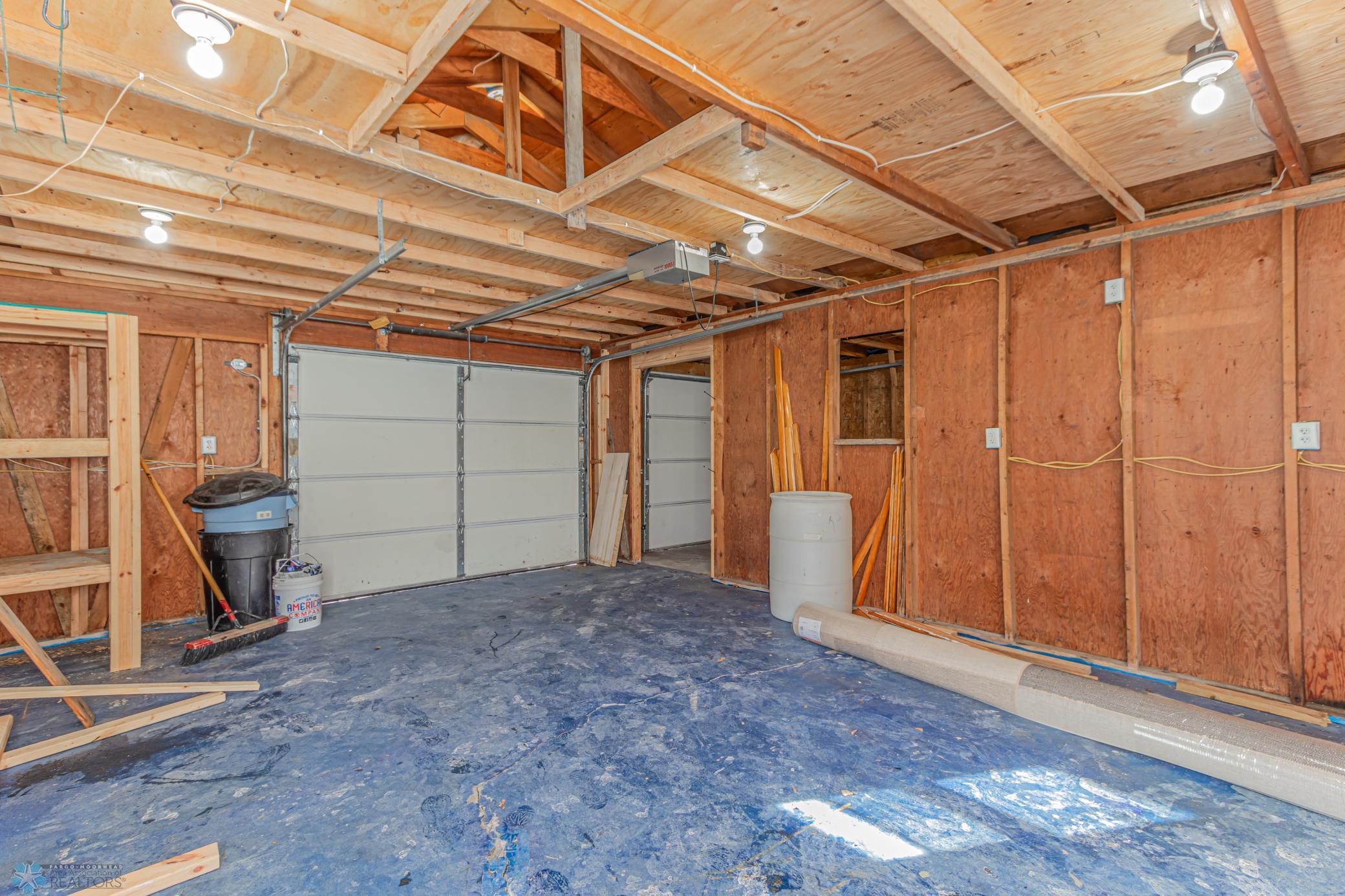 Moorhead, Minnesota 56560, United States, 3 Bedrooms Bedrooms, ,1 BathroomBathrooms,Residential,Pending,2374