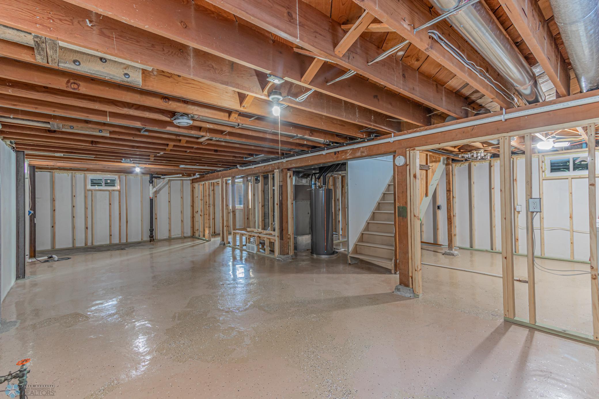 Moorhead, Minnesota 56560, United States, 3 Bedrooms Bedrooms, ,1 BathroomBathrooms,Residential,Pending,2374