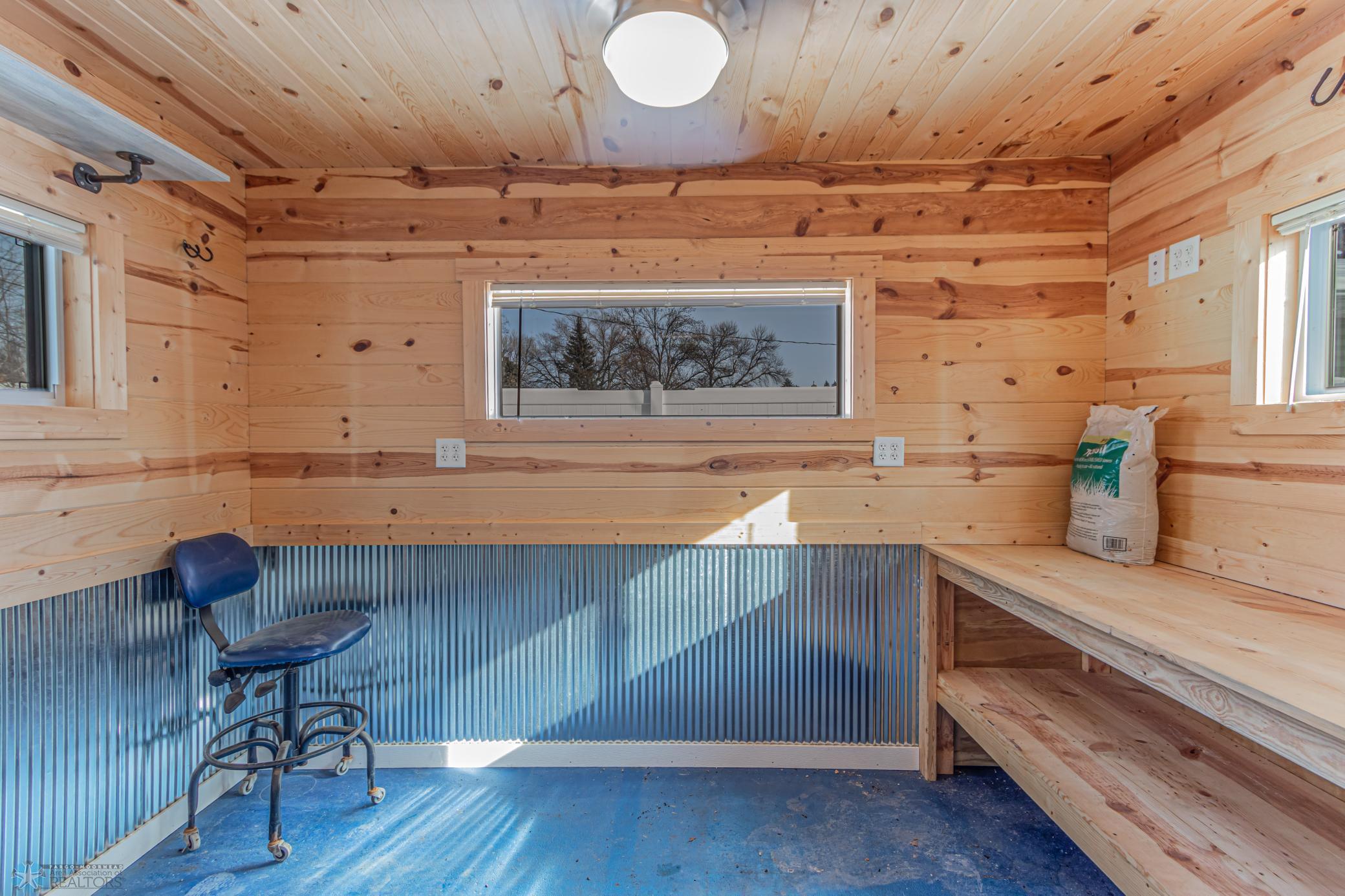 Moorhead, Minnesota 56560, United States, 3 Bedrooms Bedrooms, ,1 BathroomBathrooms,Residential,Pending,2374