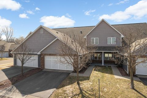 Townhouse For Sale - 204 Manitoba Lane<br/> Ramsey County, Saint Paul, MN 55117