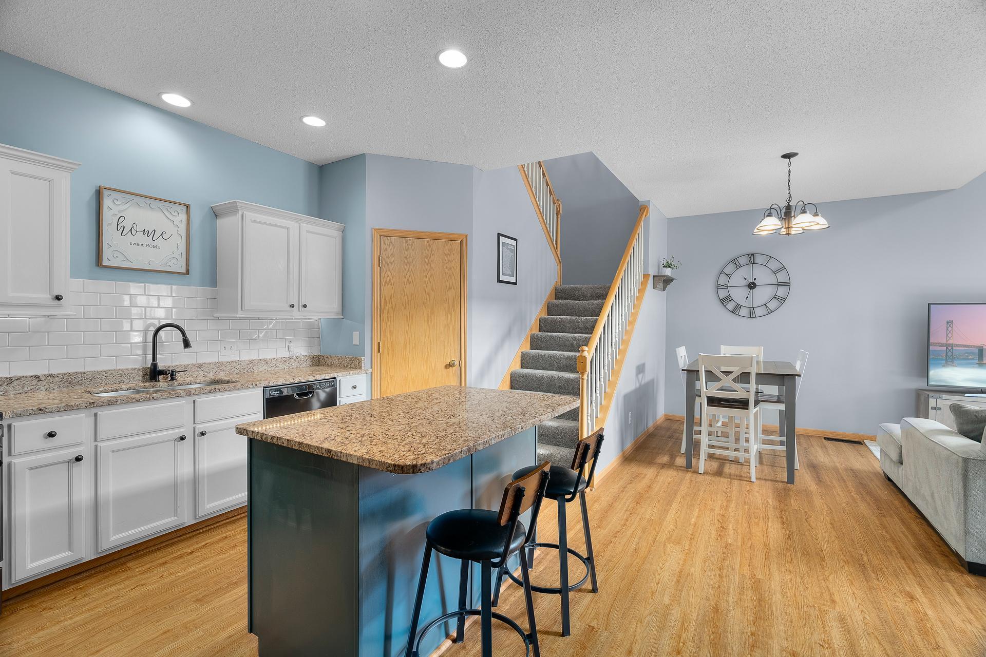 465 Hickory Lane, Saint Paul, Minnesota image 12