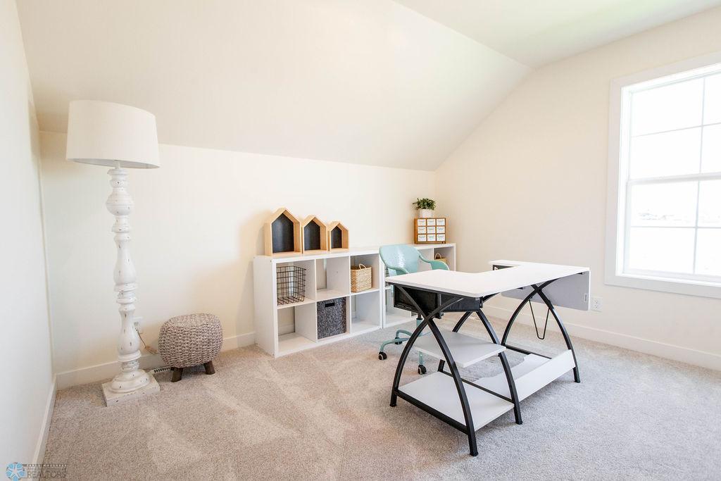 West Fargo, North Dakota 58078, United States, 3 Bedrooms Bedrooms, ,3 BathroomsBathrooms,Residential,Active,201187