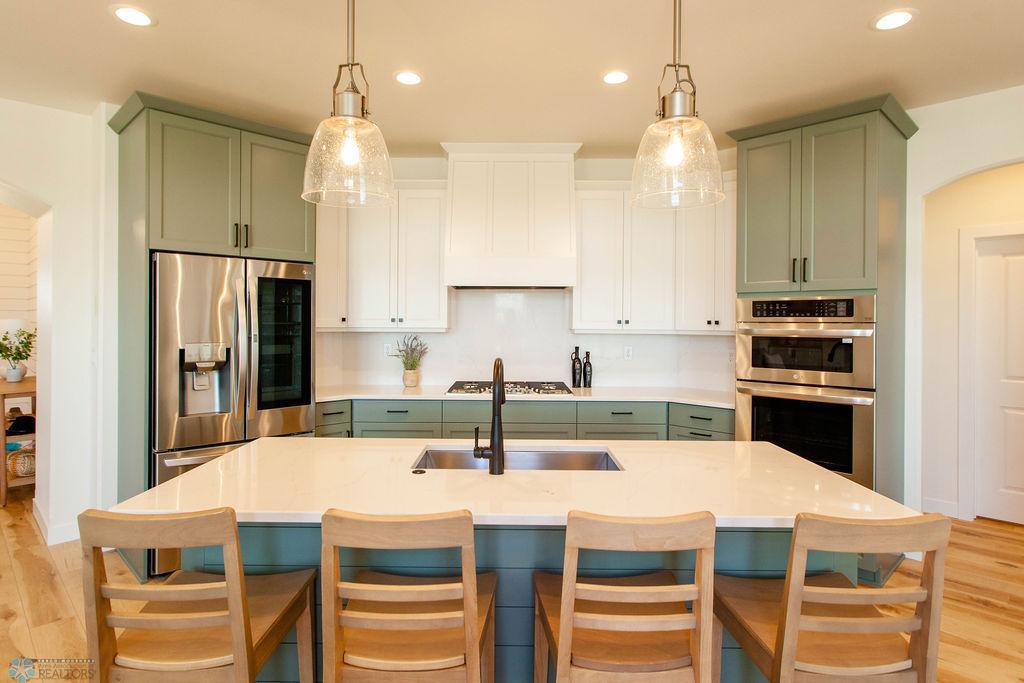 West Fargo, North Dakota 58078, United States, 3 Bedrooms Bedrooms, ,3 BathroomsBathrooms,Residential,Active,201187