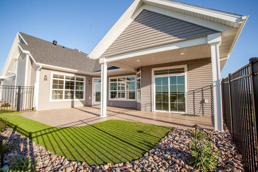 West Fargo, North Dakota 58078, United States, 3 Bedrooms Bedrooms, ,3 BathroomsBathrooms,Residential,Active,201187