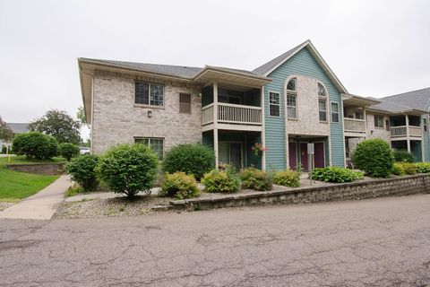 Condo For Sale - 1876 Deerhaven Lane<br/> Olmsted County, Rochester, MN 55906