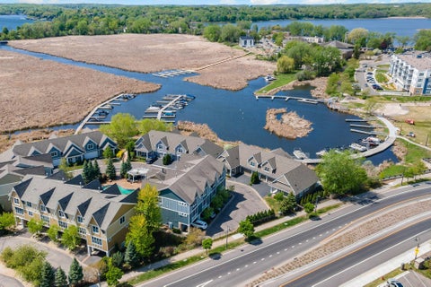 Townhouse For Sale - 5492 Lost Lake Lane<br/> Mound, MN 55364