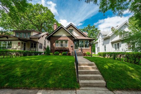 Homes For Sale - 2100 31st Avenue<br/> Minneapolis, MN 55406