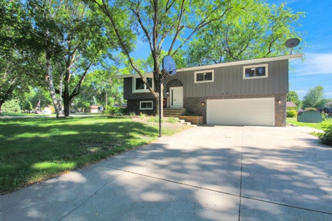 Homes For Sale - 601 25th Avenue<br/> Kandiyohi County, Willmar, MN 56201