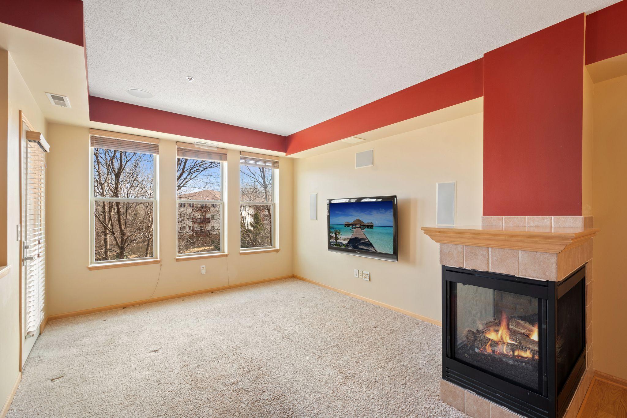 150 E Burnsville Parkway #304, Burnsville, Minnesota image 9
