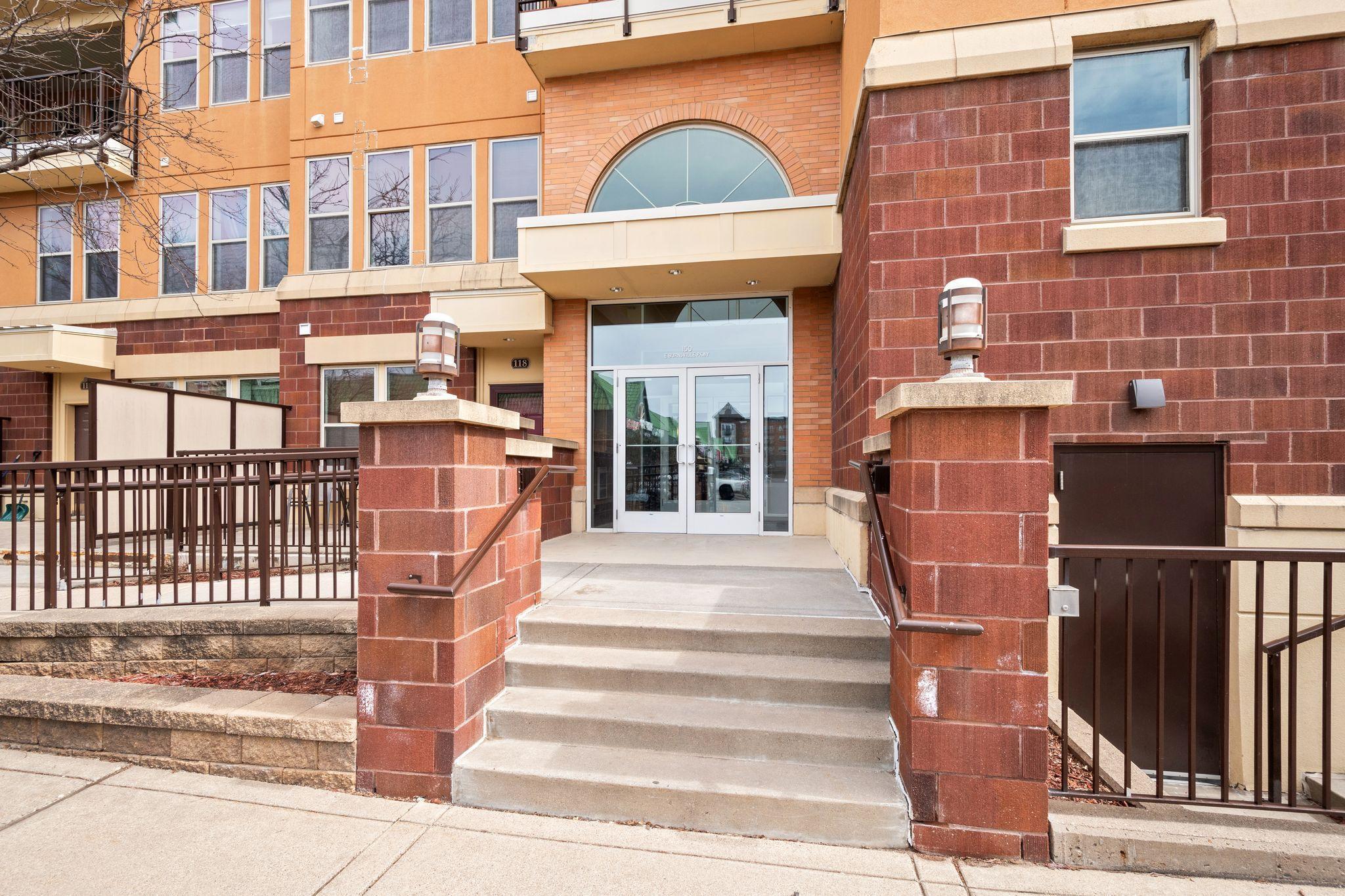 150 E Burnsville Parkway #304, Burnsville, Minnesota image 29