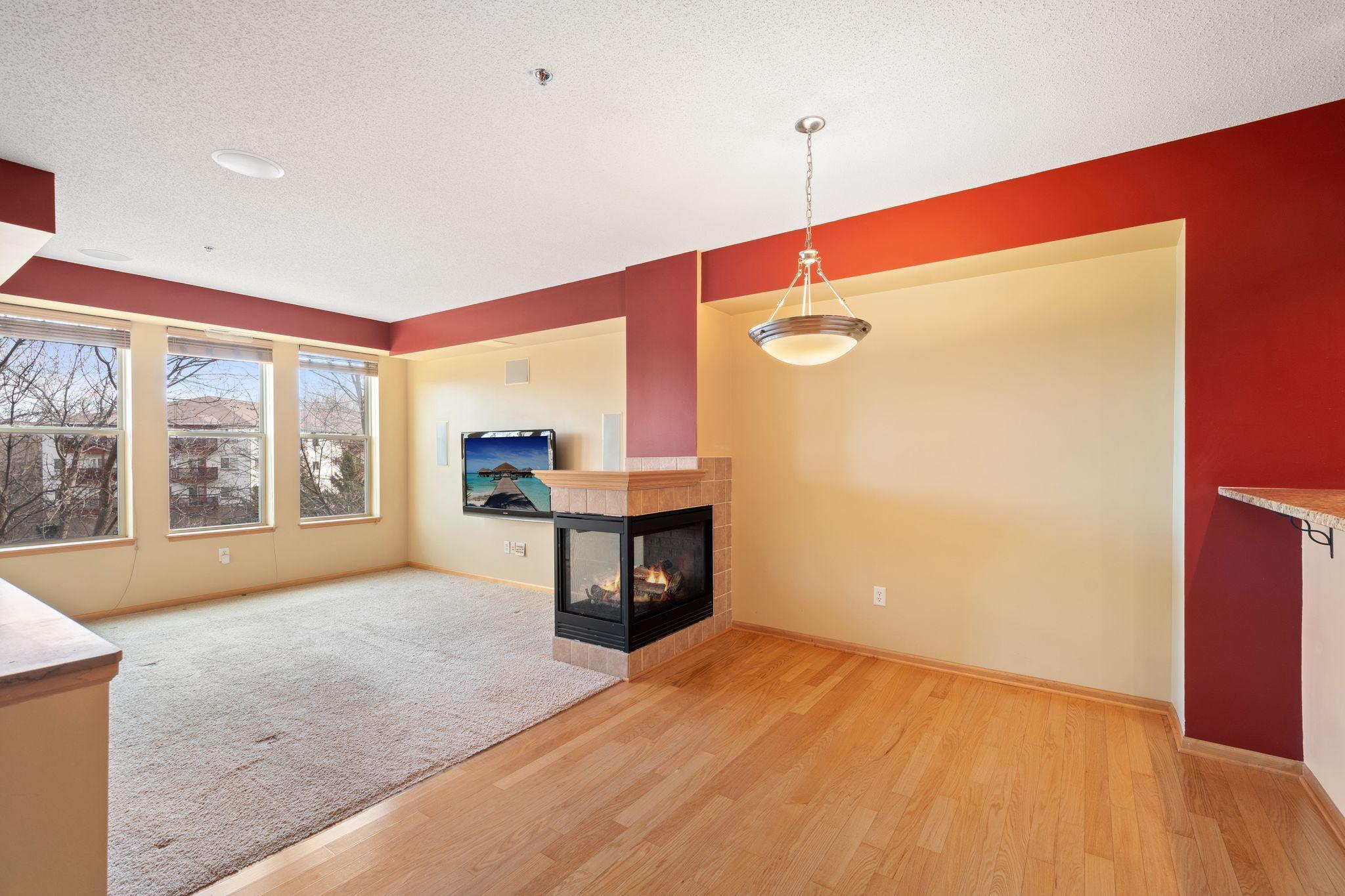 150 E Burnsville Parkway #304, Burnsville, Minnesota image 6
