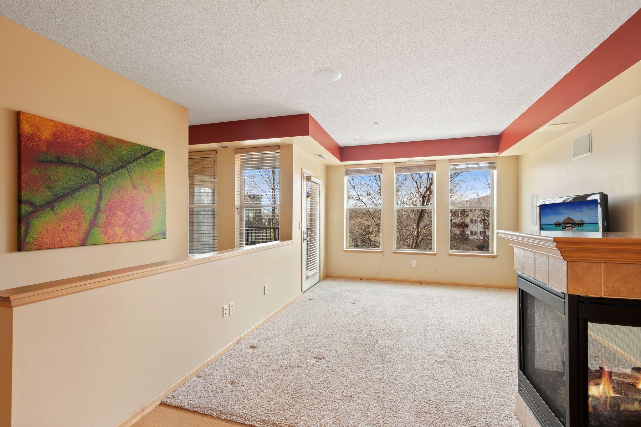150 E Burnsville Parkway #304, Burnsville, Minnesota image 8