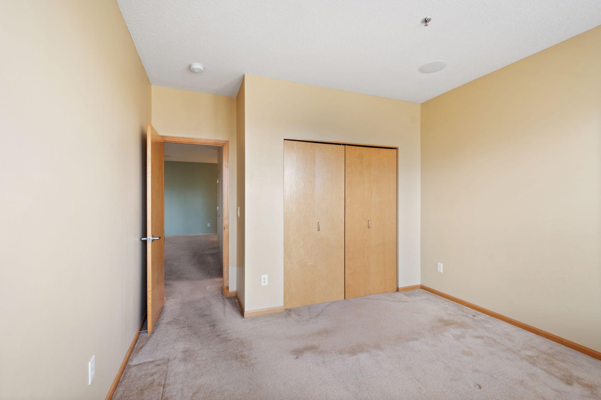 150 E Burnsville Parkway #304, Burnsville, Minnesota image 27