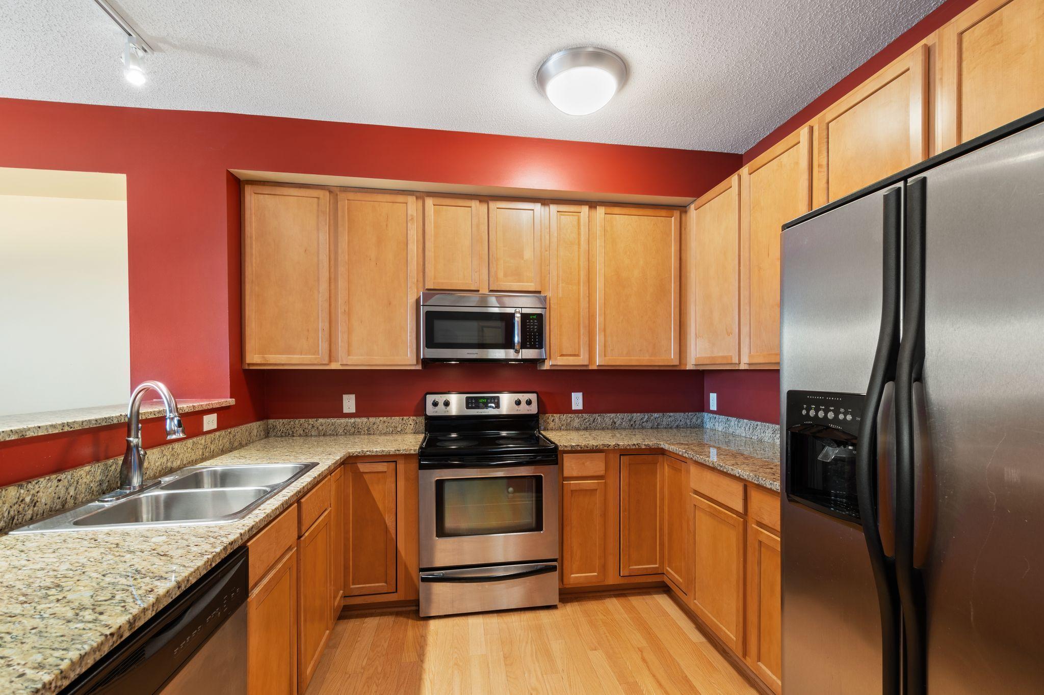 150 E Burnsville Parkway #304, Burnsville, Minnesota image 3
