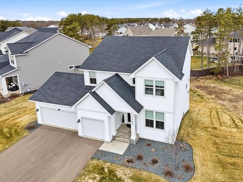 Homes For Sale - 1198 Gretz Way<br/> New Richmond, WI 54017