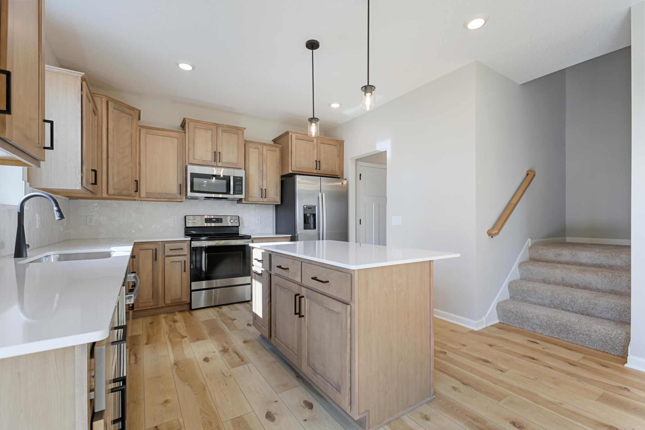 15560 Goodview Trail, Hugo, Minnesota image 3