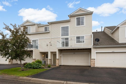 Townhouse For Sale - 6580 Olive Lane<br/> Hennepin County, Maple Grove, MN 55311