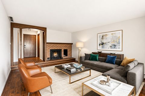 Condo For Sale - 6115 Lincoln Drive<br/> Minneapolis, MN 55436