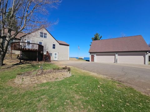 Homes For Sale - 46501 Lucretia Lane<br/> Isle, MN 56342